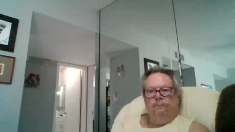 Snapshot of bbb1952 chatting on 29, 6, 2026 Single Grandpa in Florida. Love to C2C and have Fun Privately online show from 29, 6, 2026
