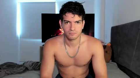 Valentino online show from 16, 10, 2025