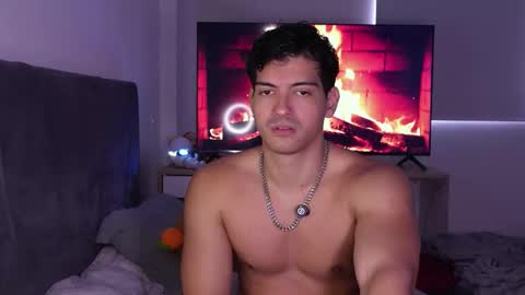 Snapshot of bbbeachboy chatting on 13, 2, 2026 Valentino online show from 13, 2, 2026