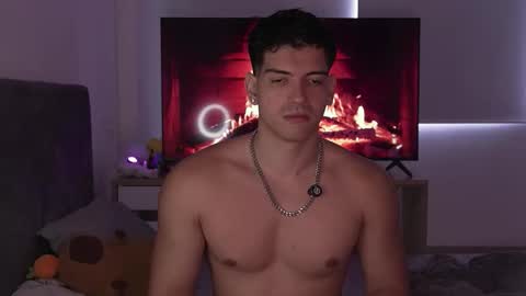 Snapshot of bbbeachboy chatting on 6, 3, 2026 Valentino online show from 6, 3, 2026