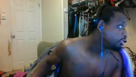 rocker n queen online show from 16, 12, 2024