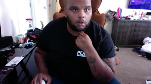 Snapshot of bbnsbbc chatting on 5, 11, 2025 BBNsBBC online show from 5, 11, 2025