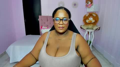 Snapshot of bbw_charlote chatting on 2, 2, 2026 Charlote online show from 2, 2, 2026