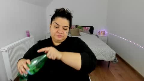 Snapshot of bbwevva chatting on 12, 10, 2025 EvaEmi online show from 12, 10, 2025