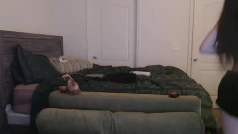 bby_julesss online show from 24, 2, 2026