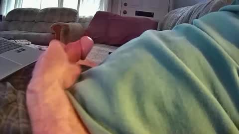 Snapshot of bcema2 chatting on 28, 10, 2025 bcema2 online show from 28, 10, 2025