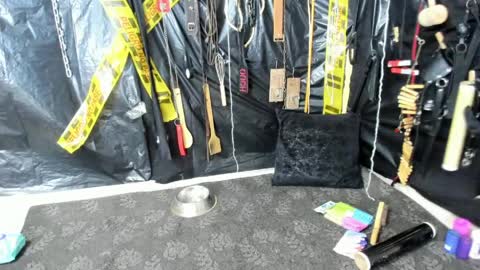 Meduza  online show from 9, 4, 2026