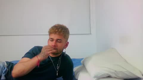 Snapshot of be_sinners chatting on 31, 12, 2024 Sara Juan online show from 31, 12, 2024