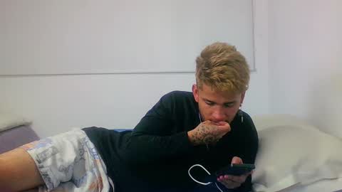 Snapshot of be_sinners chatting on 2, 1, 2025 Sara Juan online show from 2, 1, 2025