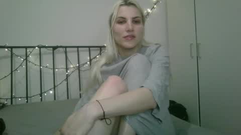 Snapshot of bea_trix77 chatting on 15, 1, 2025 Yours sweet Bea 3 online show from 15, 1, 2025