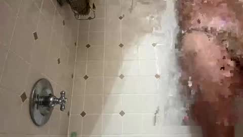 Snapshot of beachguy469 chatting on 10, 9, 2025 BeachGuy online show from 10, 9, 2025