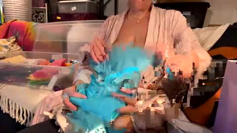 BeachyMILF online show from 22, 2, 2025