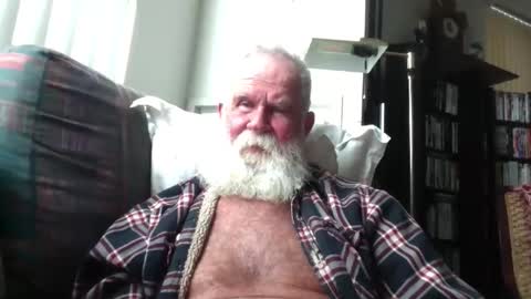 beardbushy online show from 13, 4, 2026