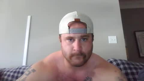 Snapshot of bearded4urpleasure chatting on 19, 5, 2026 bearded4urpleasure online show from 19, 5, 2026