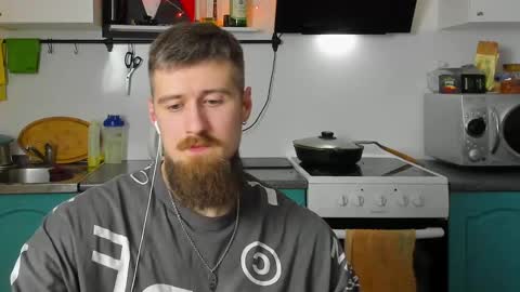 Snapshot of bearded_legend chatting on 26, 1, 2025 Zeus online show from 26, 1, 2025