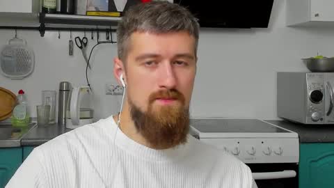 Snapshot of bearded_legend chatting on 22, 9, 2025 Zeus online show from 22, 9, 2025