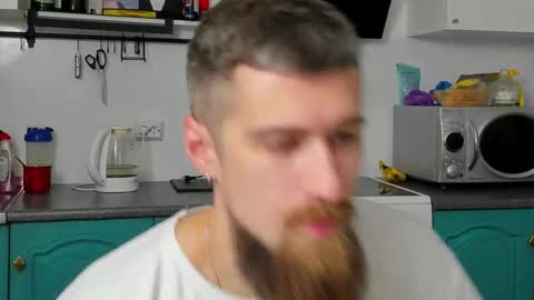 Snapshot of bearded_legend chatting on 19, 10, 2025 Zeus online show from 19, 10, 2025