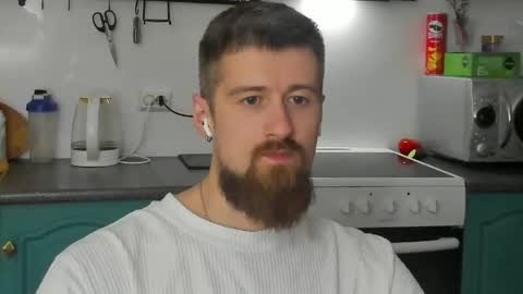 Snapshot of bearded_legend chatting on 10, 6, 2026 Zeus online show from 10, 6, 2026