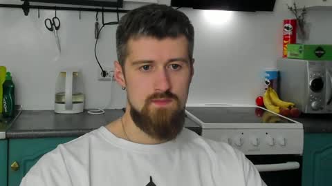 Snapshot of bearded_legend chatting on 14, 6, 2026 Zeus online show from 14, 6, 2026