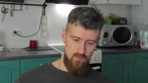 Snapshot of bearded_legend chatting on 24, 6, 2026 Zeus online show from 24, 6, 2026