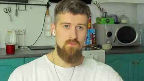 Snapshot of bearded_legend chatting on 29, 6, 2026 Zeus online show from 29, 6, 2026