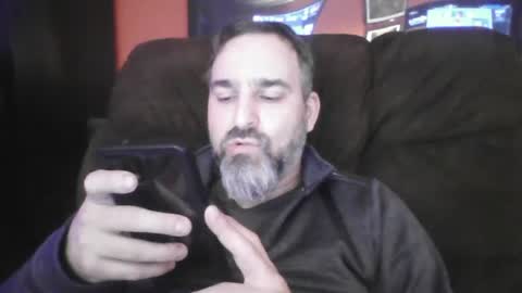 Snapshot of beardedambition chatting on 29, 12, 2024 beardedambition online show from 29, 12, 2024