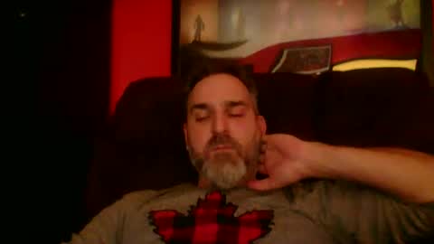 Snapshot of beardedambition chatting on 18, 10, 2025 beardedambition online show from 18, 10, 2025