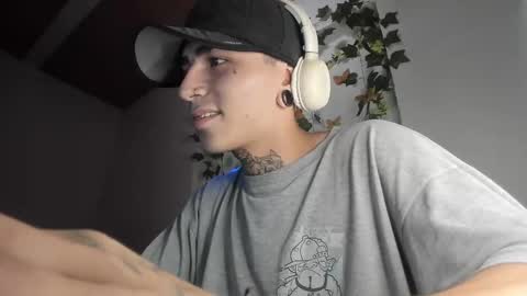 Snapshot of beatandtalk chatting on 17, 11, 2025 beatandtalk online show from 17, 11, 2025