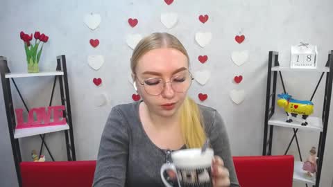 Snapshot of beatriceflyy chatting on 18, 12, 2024 BeatriceFlyy online show from 18, 12, 2024