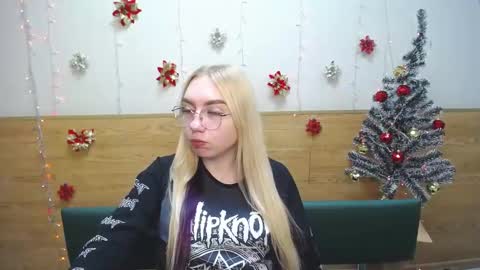 Snapshot of beatriceflyy chatting on 19, 1, 2025 BeatriceFlyy online show from 19, 1, 2025