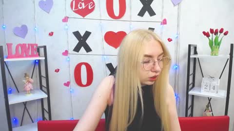 Snapshot of beatriceflyy chatting on 24, 2, 2025 BeatriceFlyy online show from 24, 2, 2025