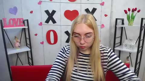 Snapshot of beatriceflyy chatting on 5, 3, 2025 BeatriceFlyy online show from 5, 3, 2025