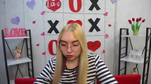 Snapshot of beatriceflyy chatting on 5, 3, 2025 BeatriceFlyy online show from 5, 3, 2025