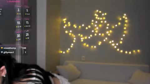 Snapshot of beatricemoonlight chatting on 25, 11, 2025 My name is Beatrice Like my broadcast pls 3 online show from 25, 11, 2025