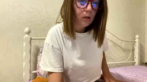 BeatriceTender online show from 11, 11, 2025