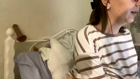 BeatriceTender online show from 2, 12, 2025