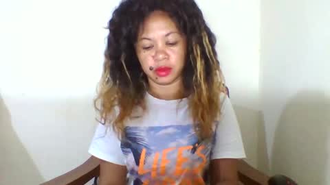 Snapshot of beaute_choco chatting on 26, 10, 2025 Eva online show from 26, 10, 2025