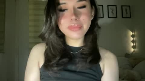 Snapshot of beautiful_lust69 chatting on 1, 3, 2026 Sweet Aya online show from 1, 3, 2026