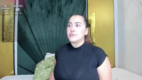 Snapshot of beautifulgirl4u_ chatting on 10, 3, 2026 online show from 10, 3, 2026