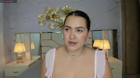 Snapshot of beautifulgirl4u_ chatting on 15, 4, 2026 online show from 15, 4, 2026