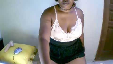 beautifulpeach2 online show from 23, 1, 2025