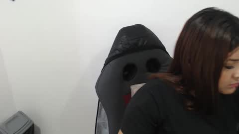 beautyykarol online show from 25, 11, 2025