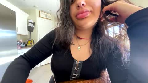 Angelique online show from 27, 10, 2025