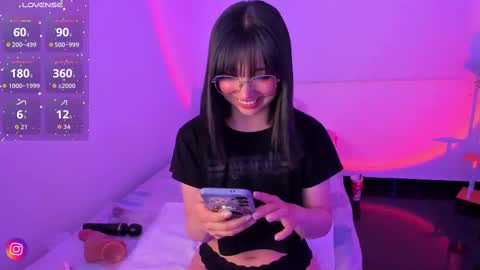 Becca is here online show from 6, 11, 2025