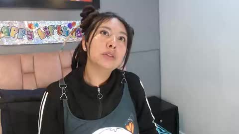 Becky online show from 8, 11, 2025