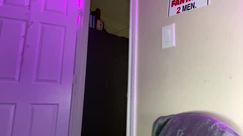 Beckytheclown online show from 21, 2, 2025