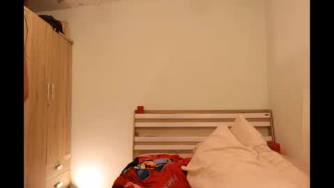 bee_thai online show from 3, 3, 2025