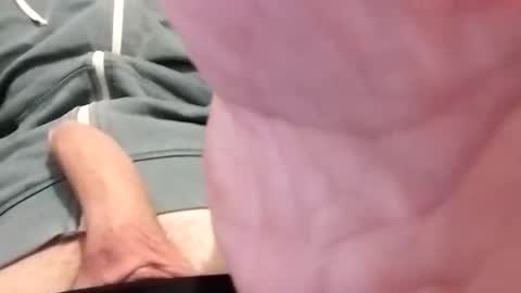 Snapshot of beeboysama chatting on 7, 10, 2025 TheBee online show from 7, 10, 2025