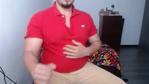 Snapshot of beefypecs_10 chatting on 16, 4, 2026 Criss2fer online show from 16, 4, 2026