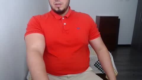 Snapshot of beefypecs_10 chatting on 15, 5, 2026 Criss2fer online show from 15, 5, 2026
